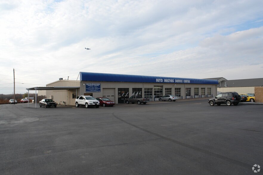 911 N Buckner St, Derby, KS for sale - Primary Photo - Image 1 of 74