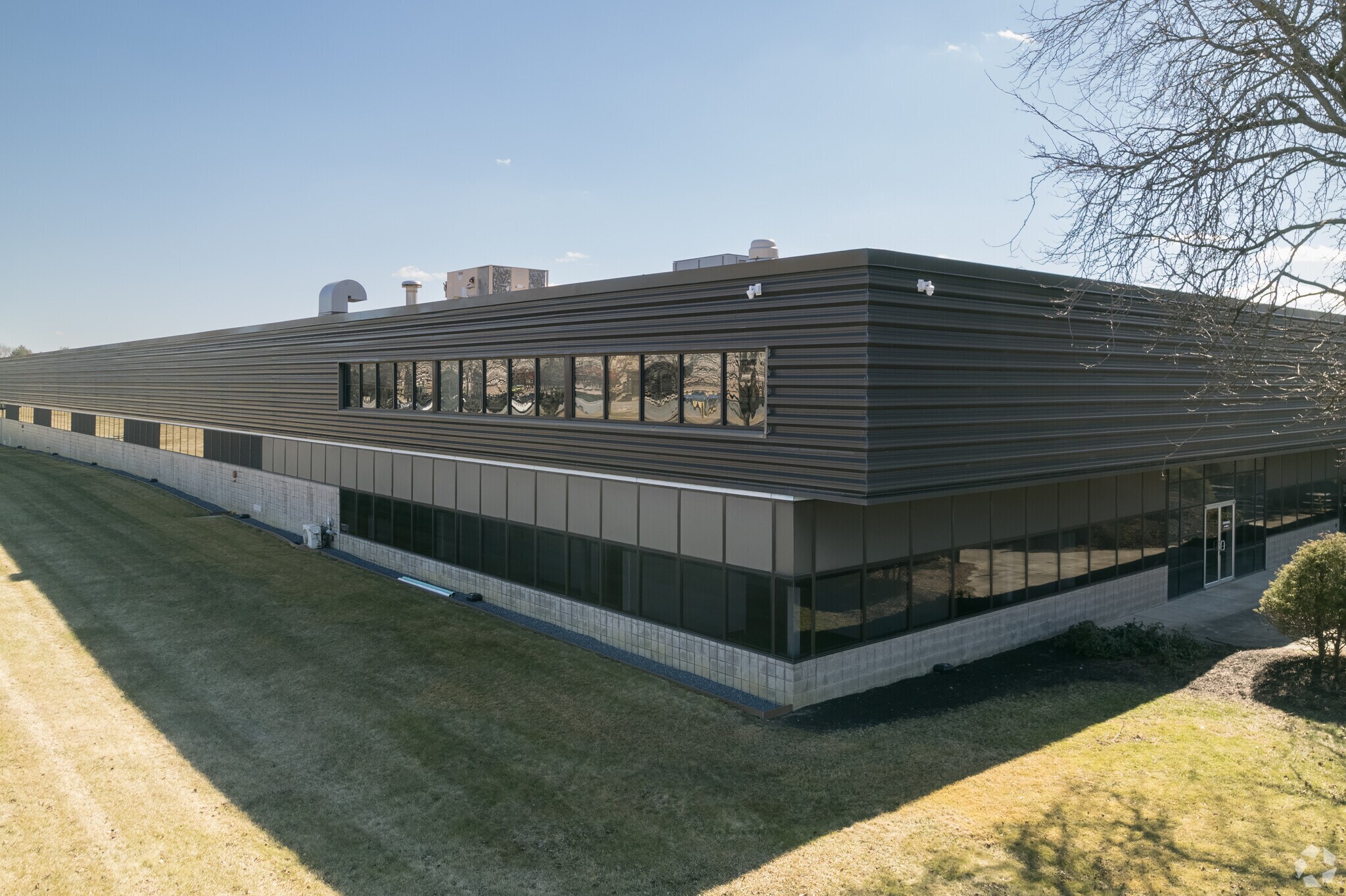 2919 Old Tree Dr, Lancaster, PA for sale Primary Photo- Image 1 of 1