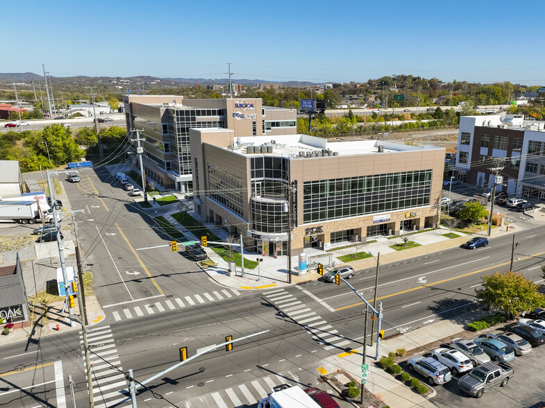 410 42nd Ave N, Nashville, TN for lease - Building Photo - Image 2 of 6