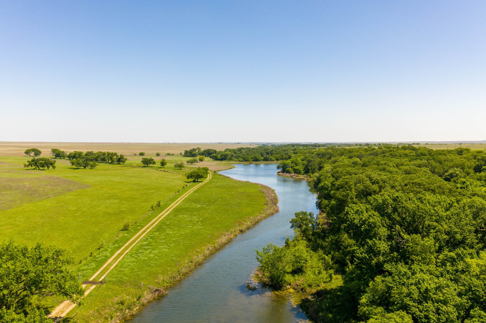 9401 County Road 917, Cresson, TX for sale Primary Photo- Image 1 of 1
