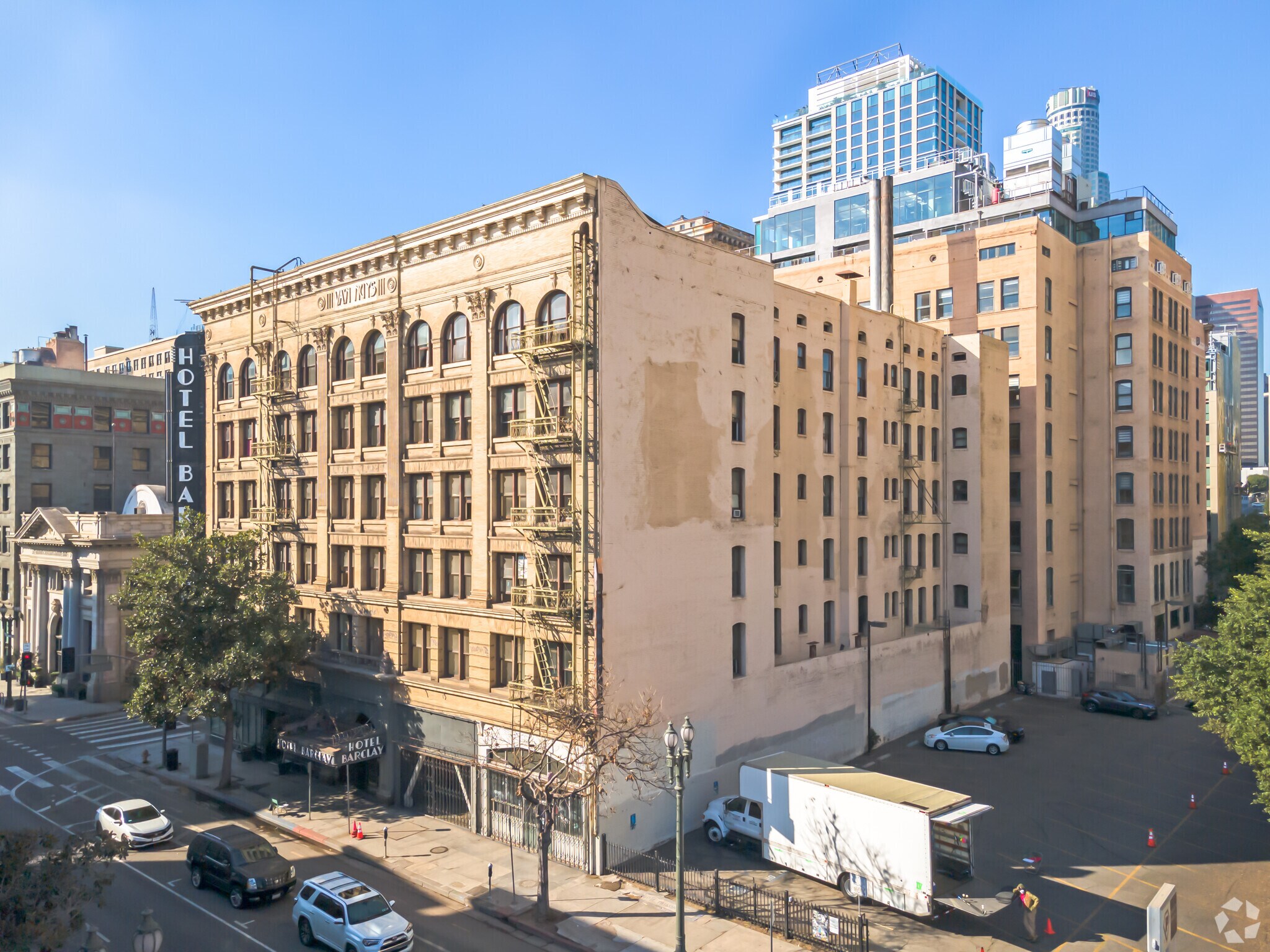 103 W 4th St, Los Angeles, CA 90013 Barclay Hotel