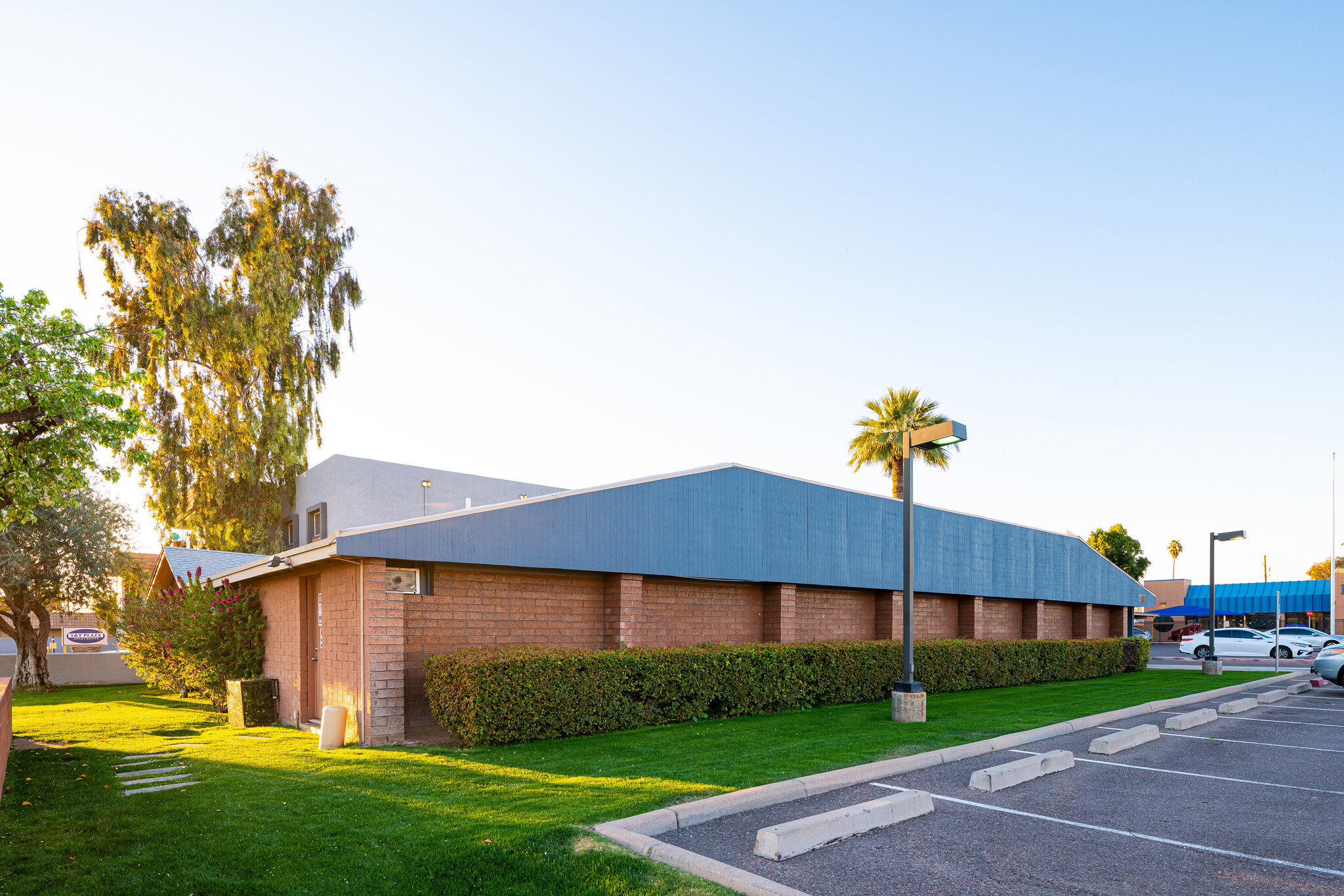 2126 W Indian School Rd, Phoenix, AZ for sale Primary Photo- Image 1 of 1