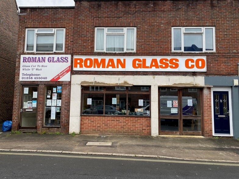 8-10 White Cliff Mill St, Blandford Forum for sale - Building Photo - Image 2 of 7