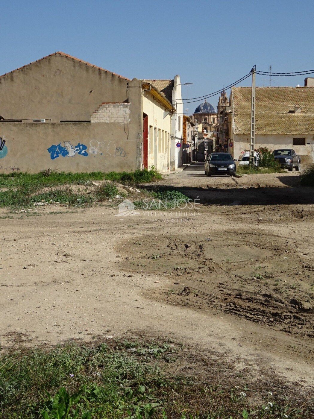 Land in Alicante for sale Building Photo- Image 1 of 8