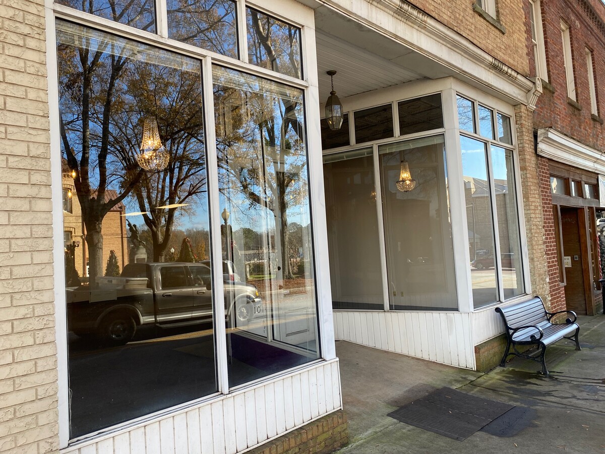 1014 Main St, Newberry, SC 29108 - Retail for Lease | LoopNet