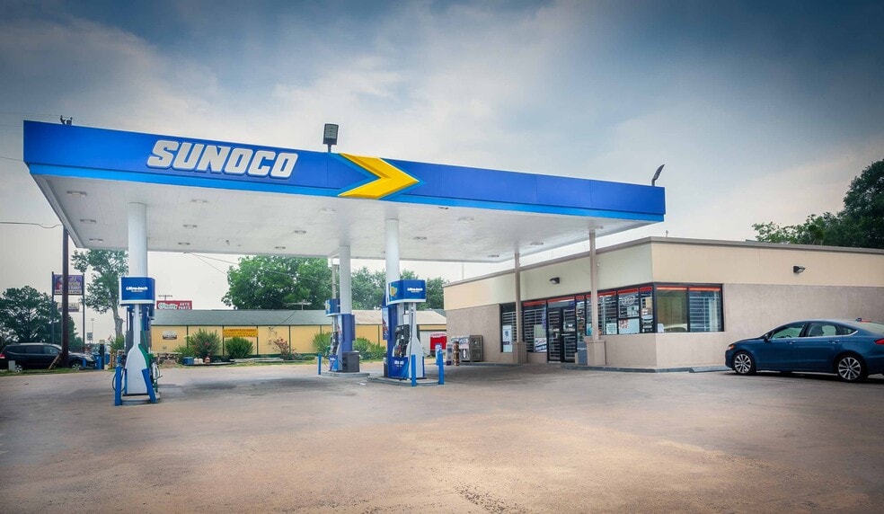 45 Austin St, Hempstead, TX for sale - Building Photo - Image 3 of 15