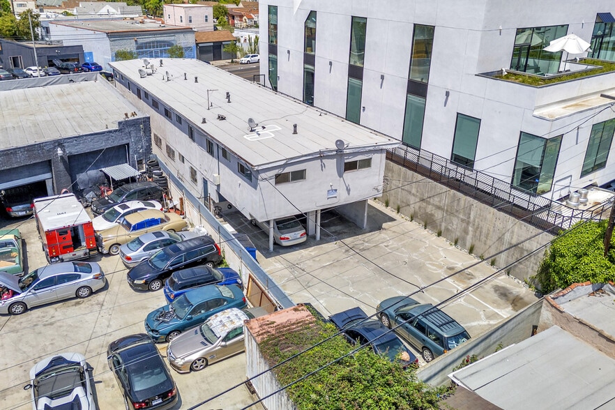 5614 W Adams Blvd, Los Angeles, CA for sale - Building Photo - Image 3 of 10