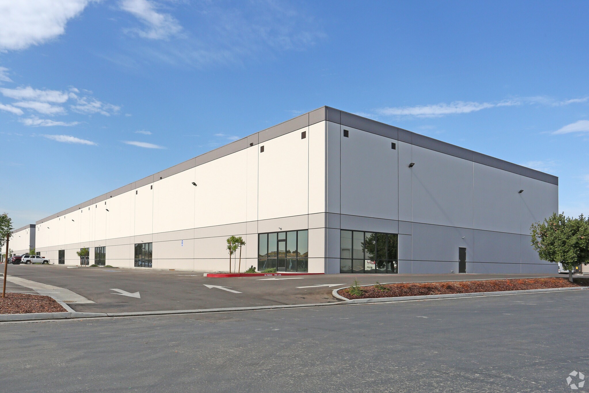 2933 S Elm Ave, Fresno, CA for sale Primary Photo- Image 1 of 1