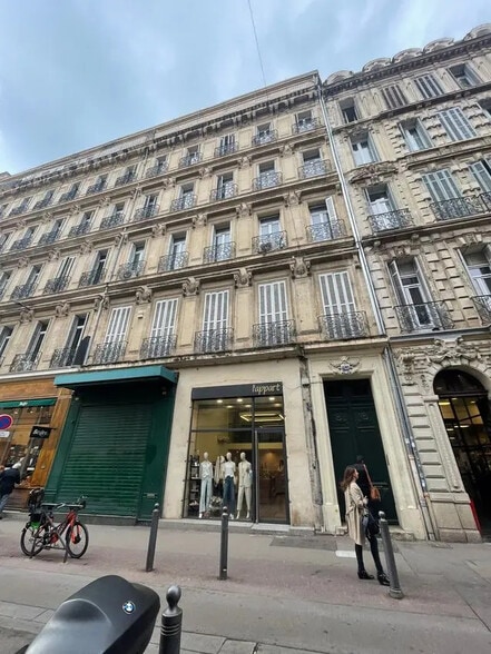 30 Rue Montgrand, Marseille for sale - Building Photo - Image 1 of 3