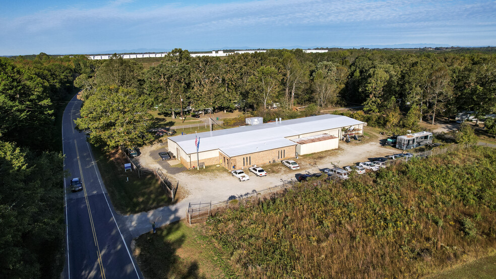 952 Webber Rd, Cowpens, SC for lease - Building Photo - Image 2 of 22