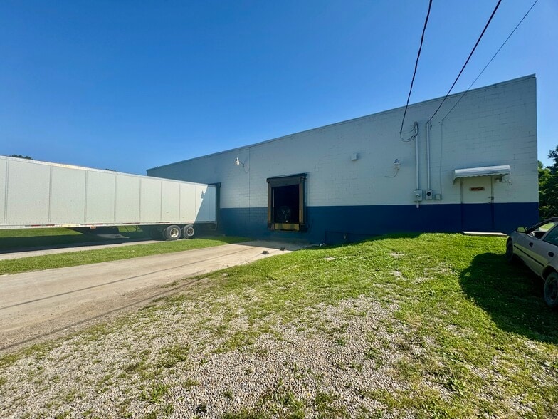 395 Cambridge Rd, Cambridge, OH for sale - Building Photo - Image 3 of 8