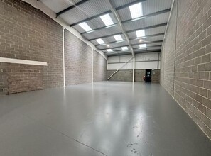 Jackson Clos, Portsmouth for lease Interior Photo- Image 2 of 4