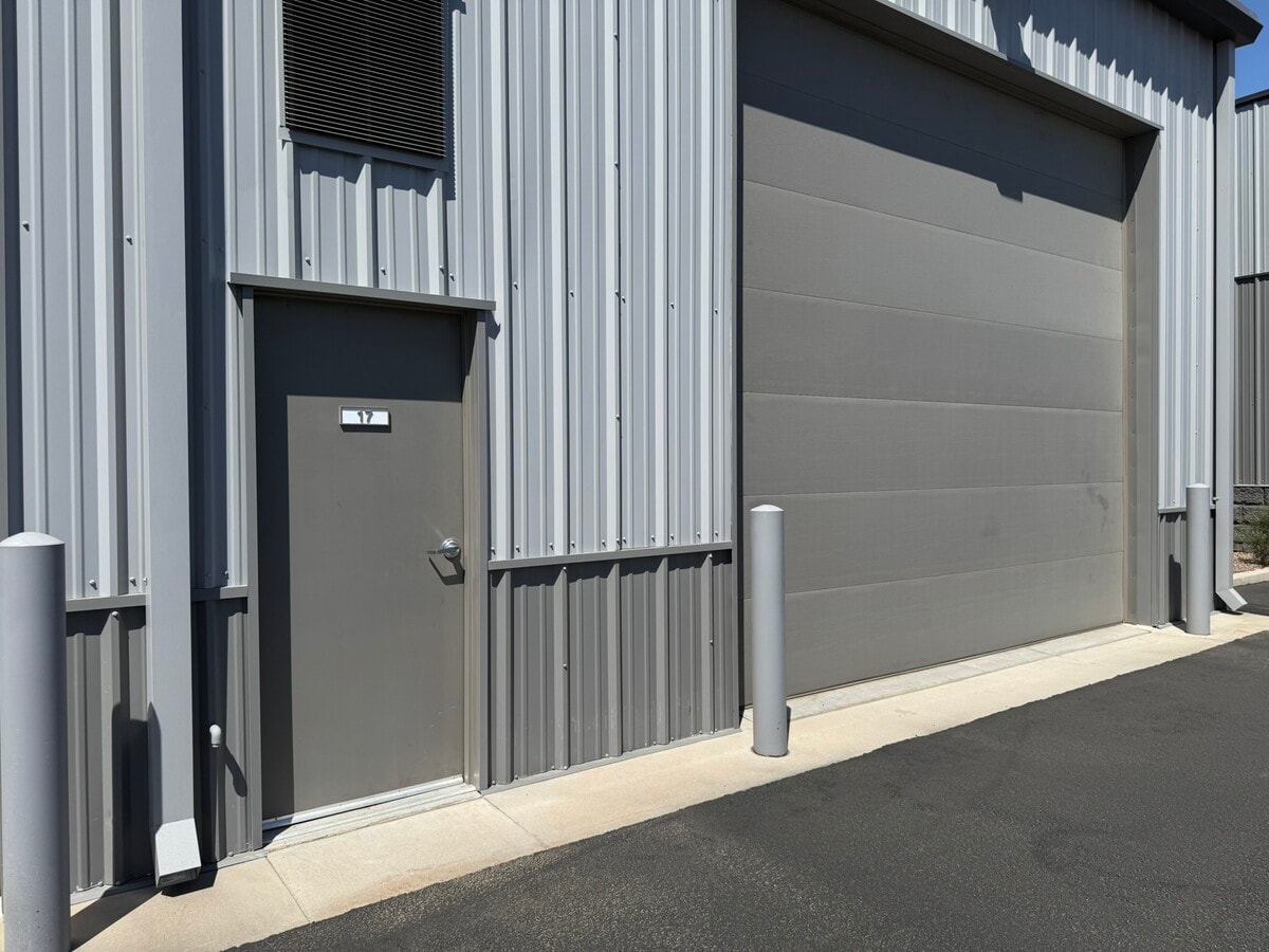 450 E Willis Rd, Chandler, AZ 85286 - Unit 17 -  - Interior Photo - Image 1 of 6