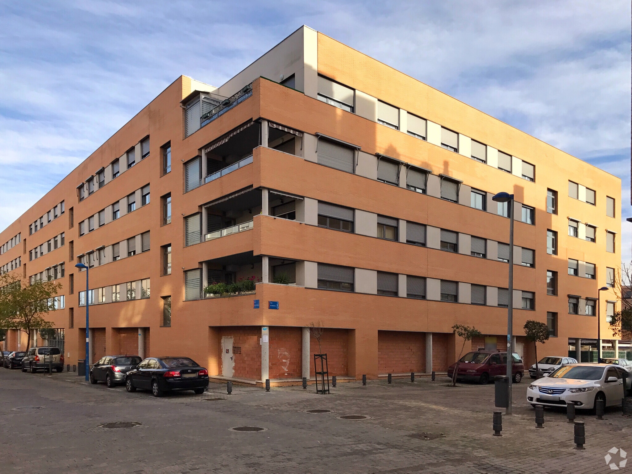 Calle Cuenca, 17, Leganés, Madrid for sale Primary Photo- Image 1 of 2