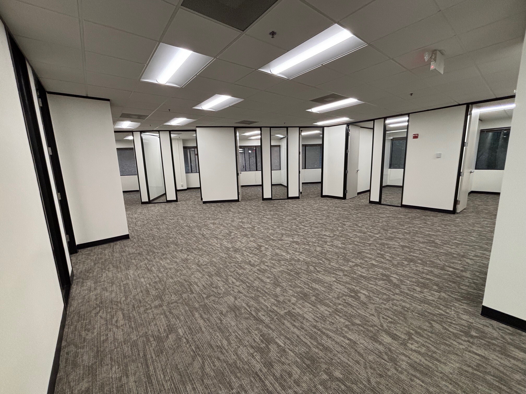 8834 N Capital of Texas Hwy, Austin, TX for lease Interior Photo- Image 1 of 5