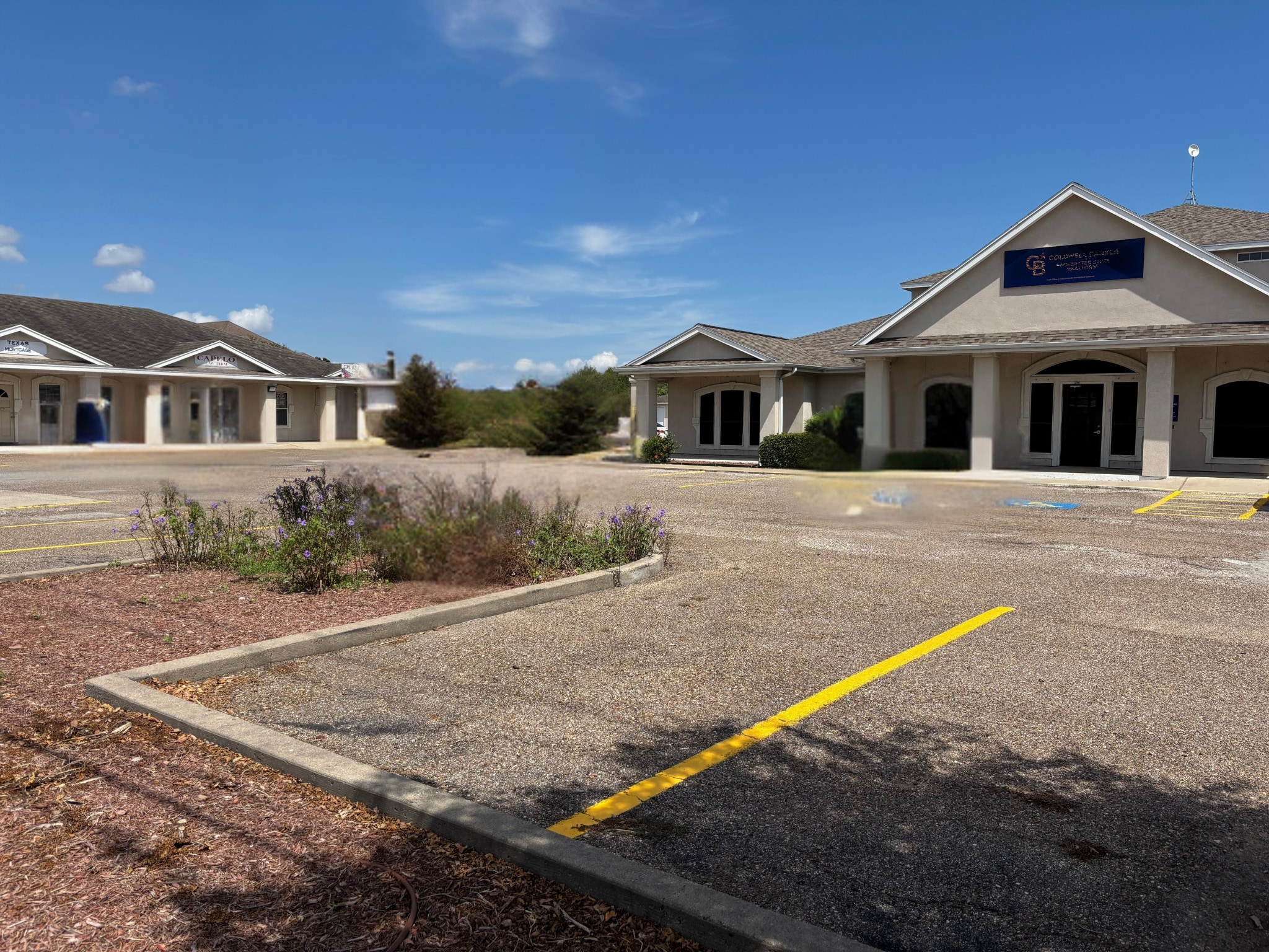 5030-5034 Holly Rd, Corpus Christi, TX for sale Building Photo- Image 1 of 7