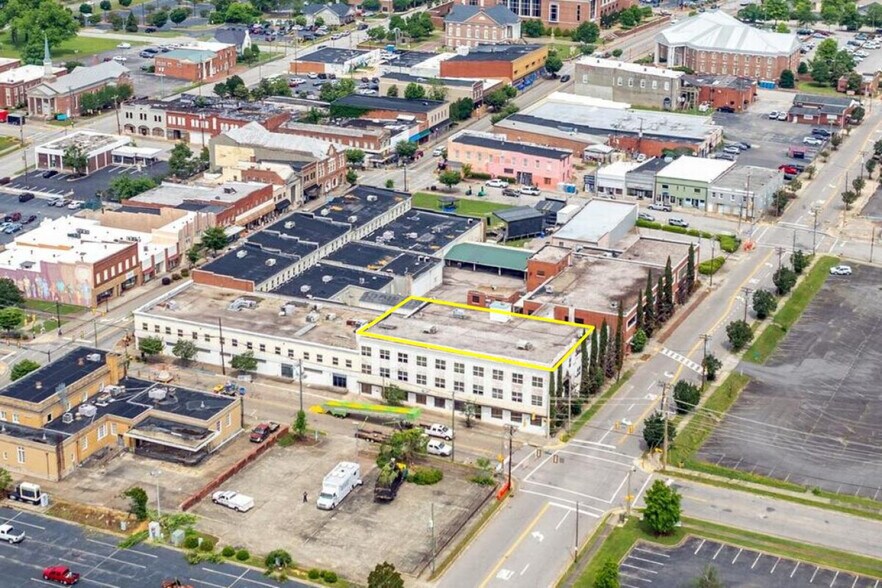 116 W Arch St, Lancaster, SC for sale - Building Photo - Image 2 of 12