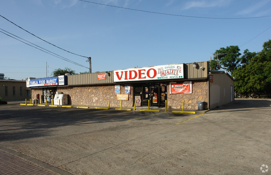 4523-4525 Maple Ave, Dallas, TX for lease - Primary Photo - Image 1 of 2