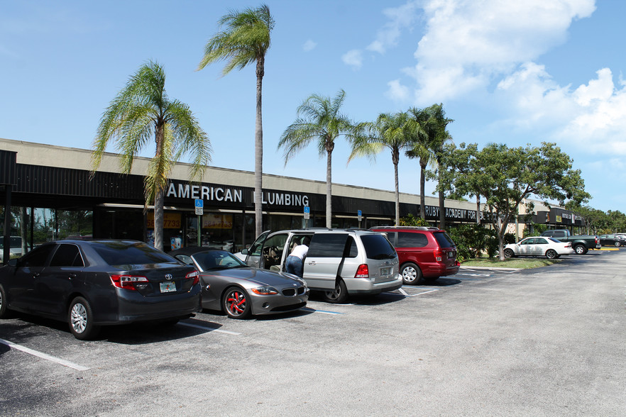 4301 W Sunrise Blvd, Plantation, FL for lease - Building Photo - Image 3 of 18