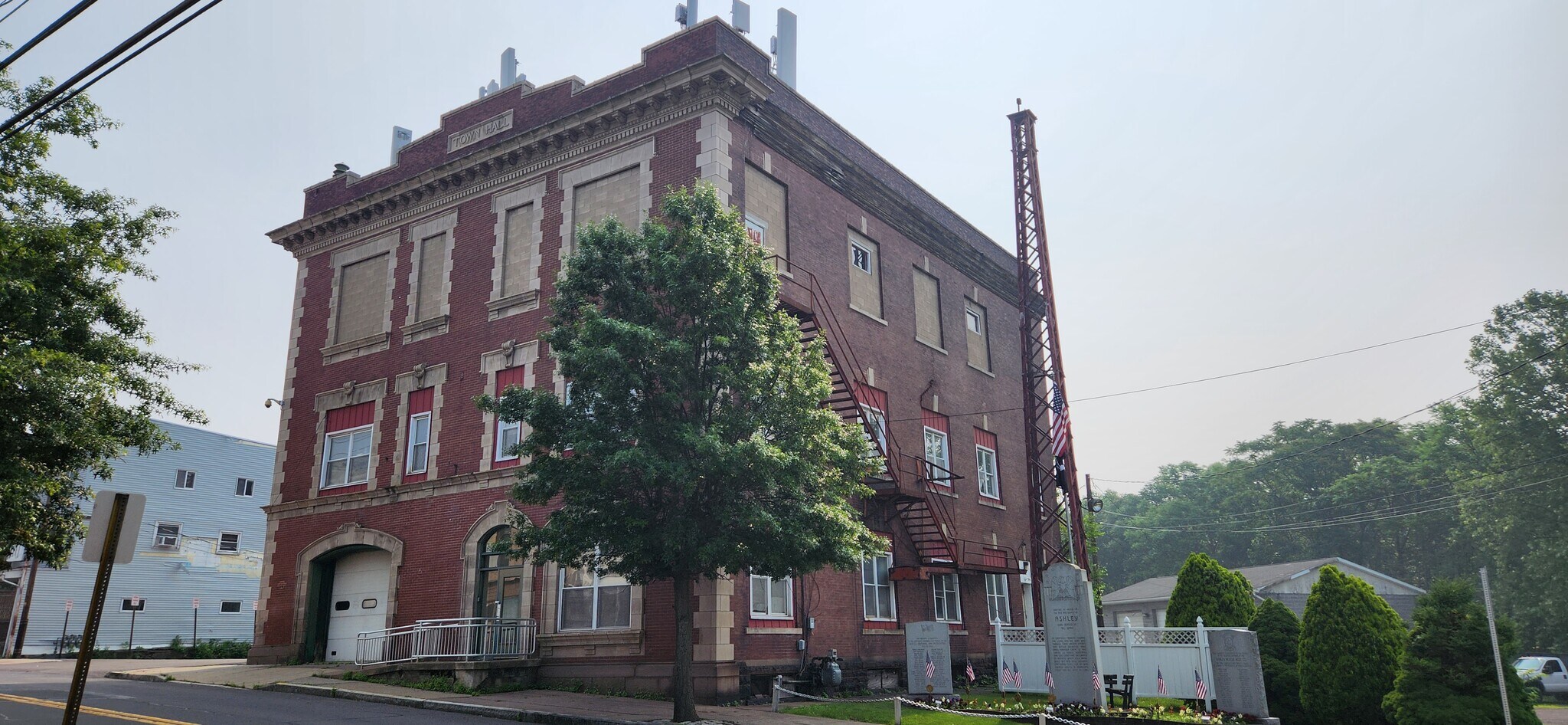 8 N Main St, Ashley, PA for sale Primary Photo- Image 1 of 8