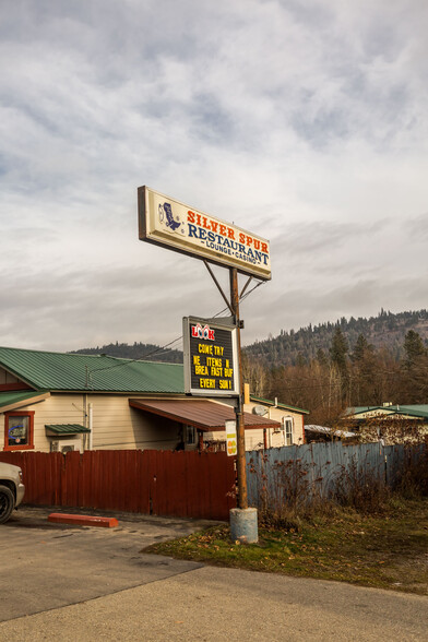 13891 US Highway 2, Troy, MT for sale - Primary Photo - Image 1 of 1