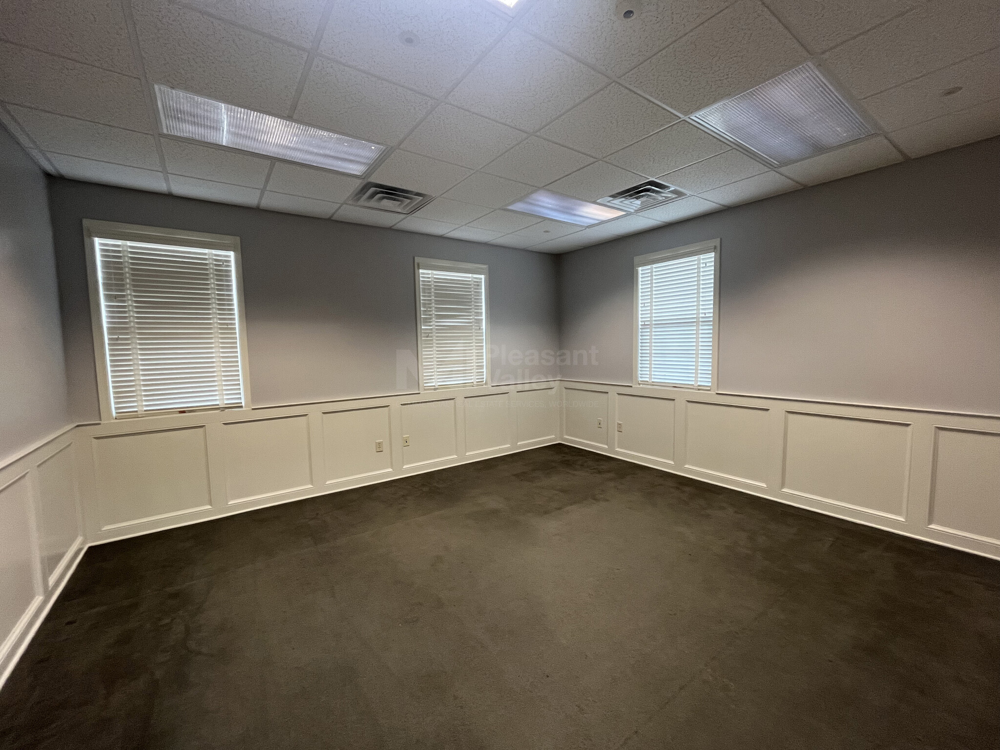 13680 Cleveland Ave NW, Uniontown, OH for lease Interior Photo- Image 1 of 10