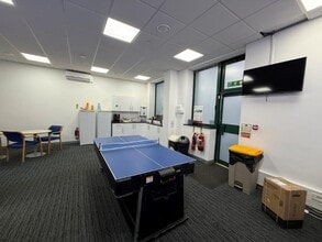 Leatherhead Rd, Chessington for lease Interior Photo- Image 1 of 6