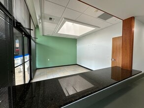 9399 Ridgetop Blvd NW, Silverdale, WA for lease Interior Photo- Image 1 of 33