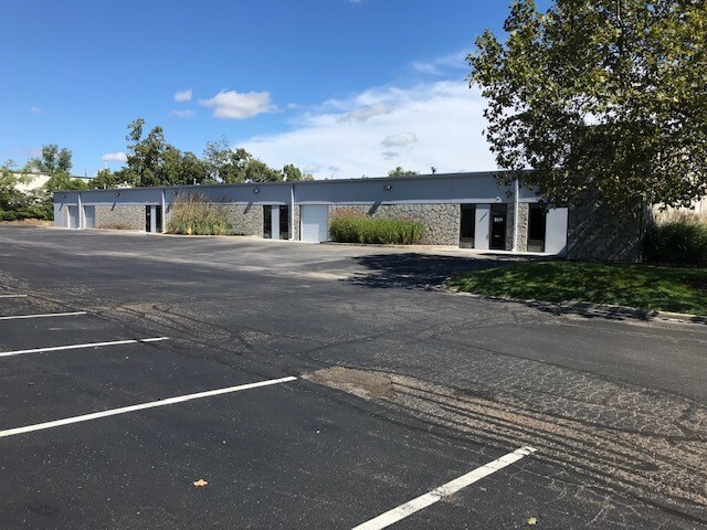 3909-3983 Image Dr, Dayton, OH for lease - Building Photo - Image 1 of 5