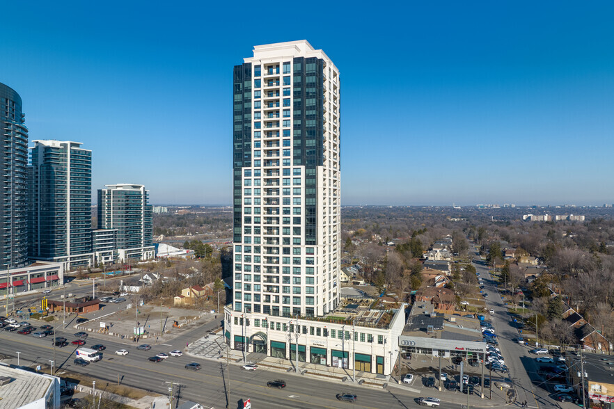 7089 Yonge St, Markham, ON for sale - Building Photo - Image 1 of 4