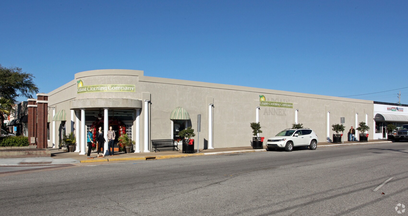 733 Delmas Ave, Pascagoula, MS 39567