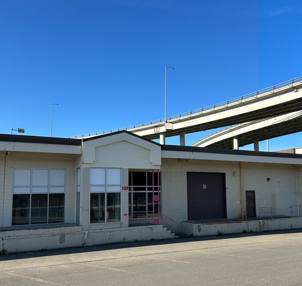 128 W 1st Ave, Anchorage, AK for lease - Building Photo - Image 3 of 3