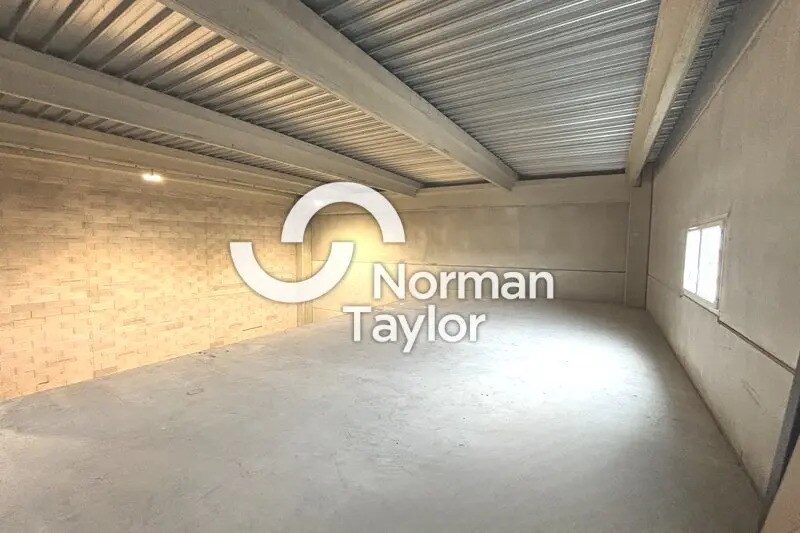 Flex in Montpellier for sale - Interior Photo - Image 2 of 2