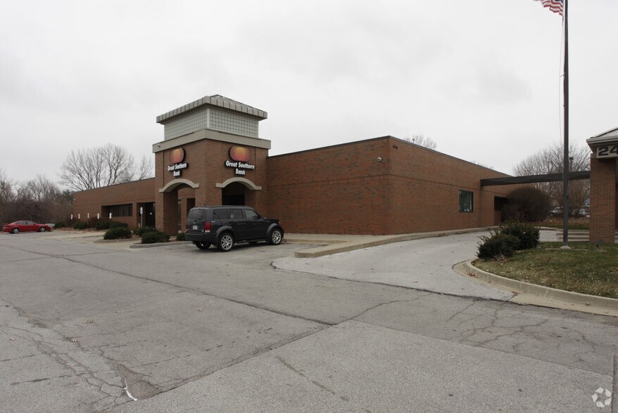 3900 Westown Pky, West Des Moines, IA for sale - Primary Photo - Image 1 of 1