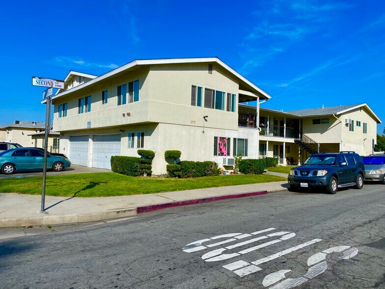 141-143 Orange Grove Ave, San Fernando, CA for sale - Building Photo - Image 1 of 8