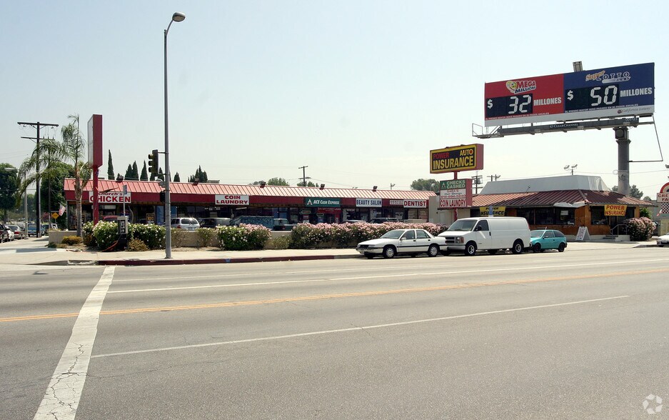 8856 Woodman Ave, Arleta, CA 91331