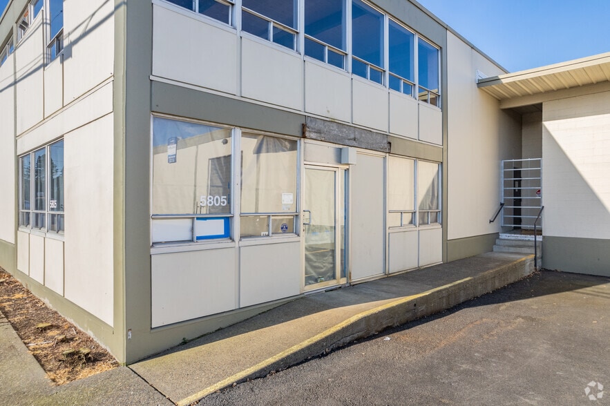5805 SW Hood Ave, Portland, OR for lease - Building Photo - Image 2 of 33