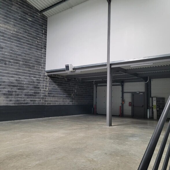 15 Avenue Vignancour, Pau for lease - Interior Photo - Image 3 of 4