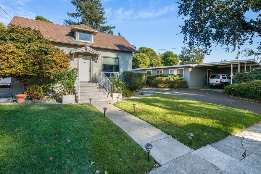 1216 Glenn St, Santa Rosa, Ca 95401 