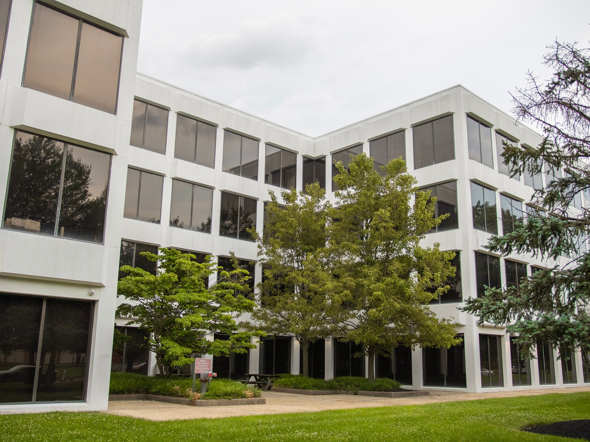 2600 Philmont Ave, Huntingdon Valley, PA 19006 Fairway Plaza