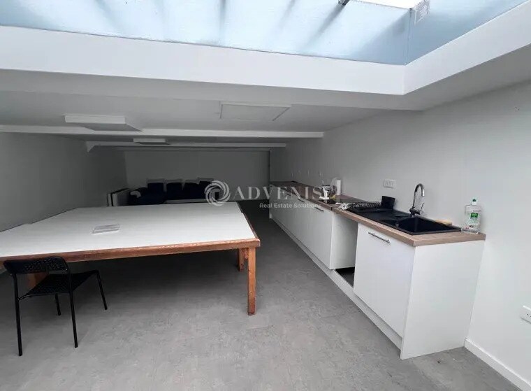 Office in Anse for lease - Building Photo - Image 3 of 6