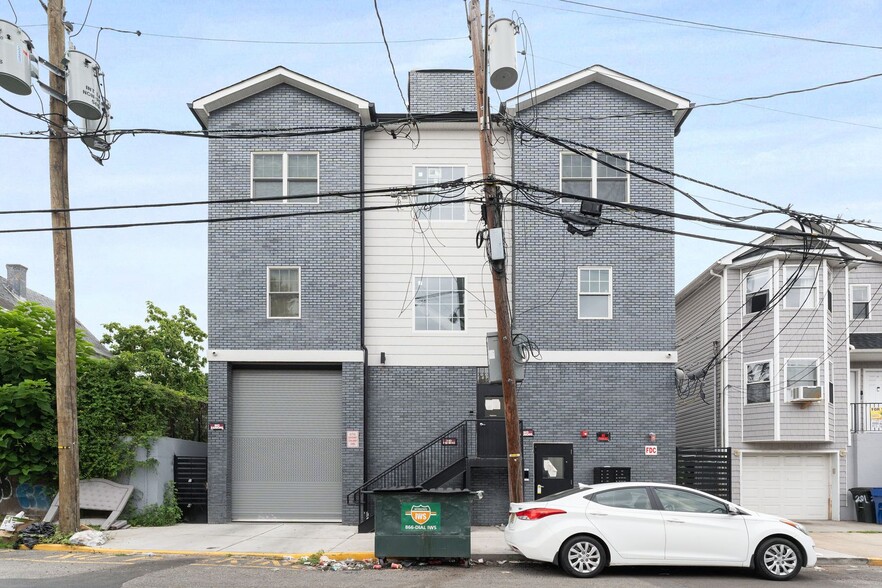 197-199 12th Ave, Paterson, NJ for sale - Primary Photo - Image 1 of 26