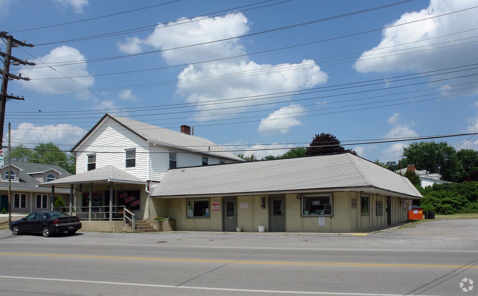 822 Darlington Rd, Beaver Falls, PA 15010