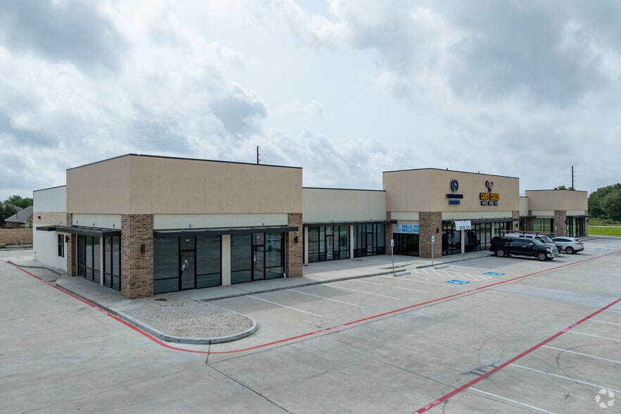 8421 FM 521 Rd, Rosharon, TX for lease - Primary Photo - Image 2 of 5