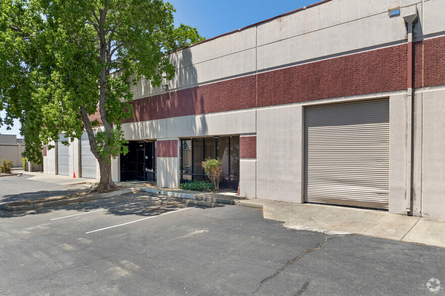 4970 Allison Pky, Vacaville, CA for lease - Building Photo - Image 3 of 6