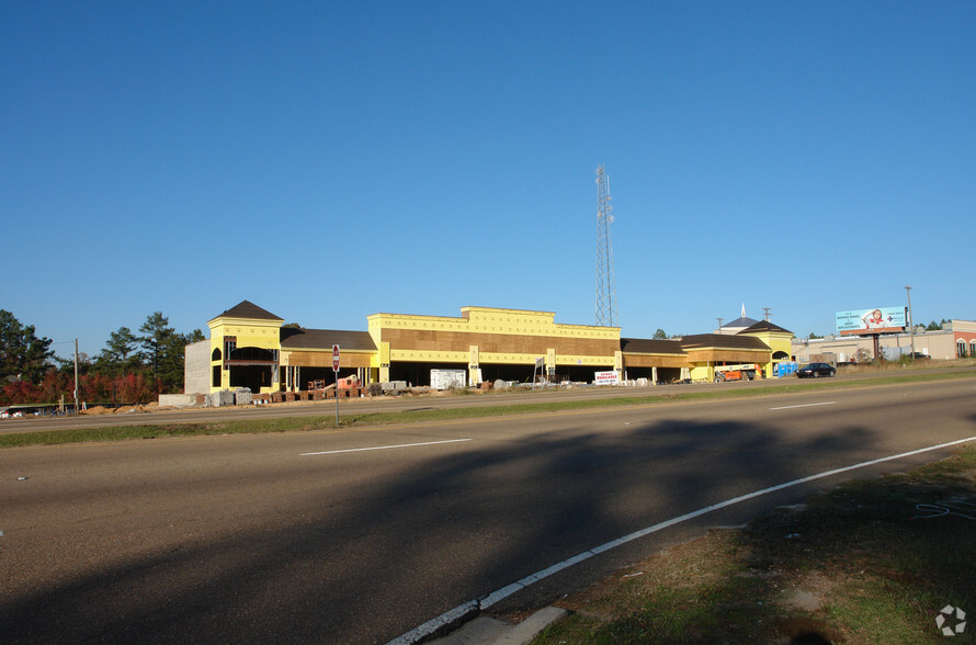 6595 Us-98, Hattiesburg, MS for sale - Primary Photo - Image 1 of 1