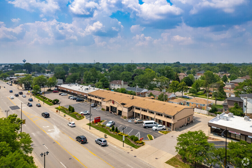 9424 Waukegan Rd, Morton Grove, IL for sale - Aerial - Image 3 of 9