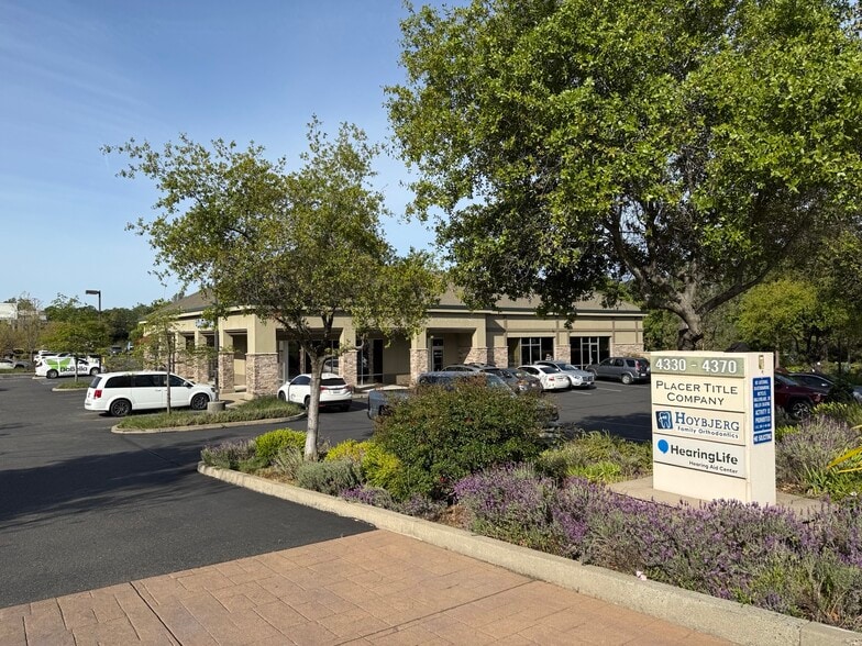 4330 Golden Center Dr, Placerville, CA for lease - Building Photo - Image 1 of 4