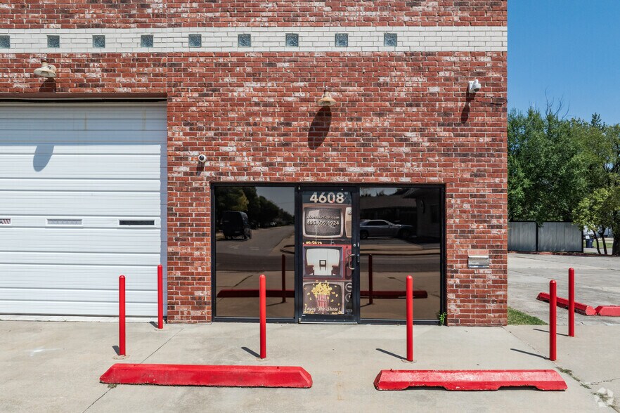 4608 N Western Ave, Oklahoma City, OK for lease - Building Photo - Image 3 of 5