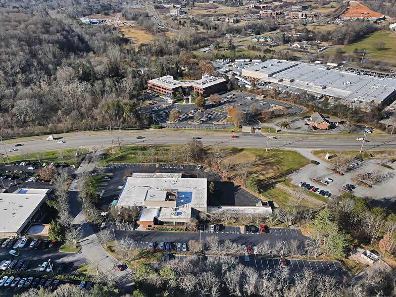 1128 E Weisgarber Rd, Knoxville, TN for sale - Building Photo - Image 1 of 1